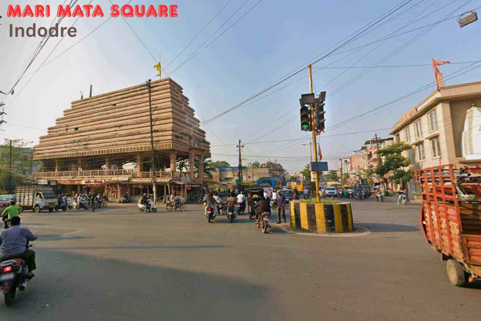 Mari Mata Square